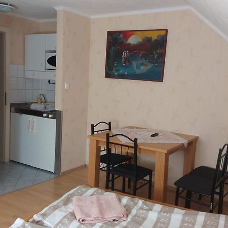 David Apartman Gyula Buitenkant foto