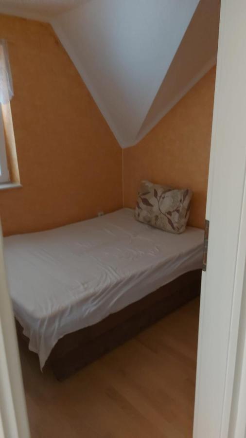 David Apartman Gyula Buitenkant foto