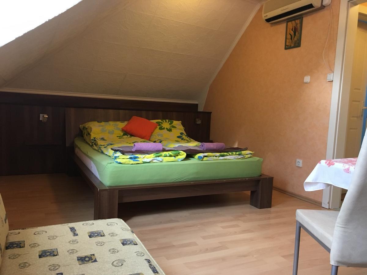 David Apartman Gyula Buitenkant foto
